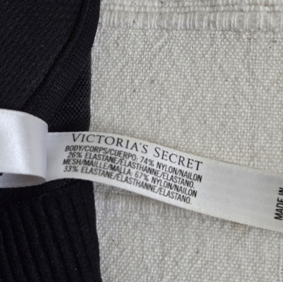 Victoria's Secret Gray Incredible Lightweight Max Zip Front Sports Bra 32D - Picture 12 of 13